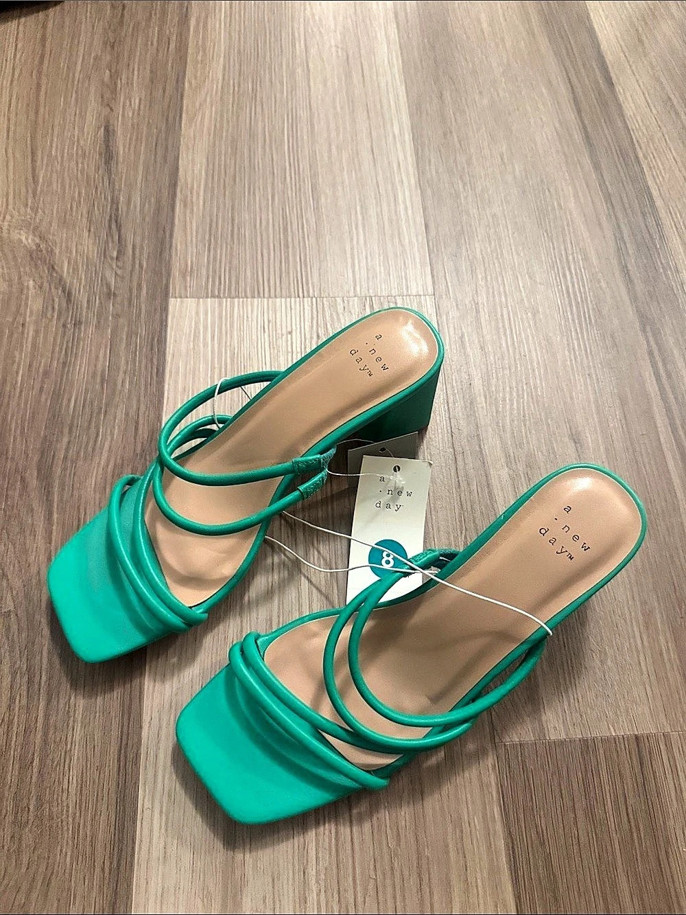 Strappy Square Toe Sandals Green Size 8 NWT